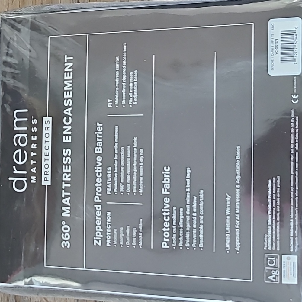 TOTAL ENCASEMENT KING SIZE DREAM MATTRESS PROTECTOR.
